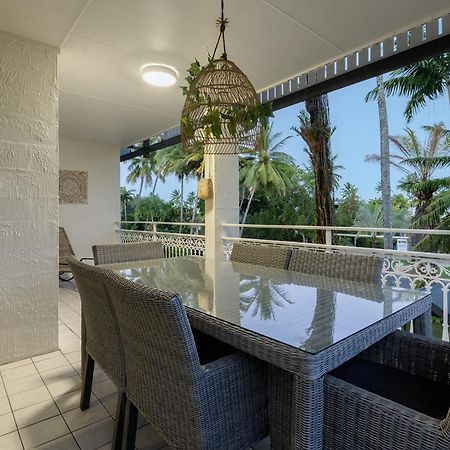 Garrick House Aparthotel Port Douglas Exterior photo