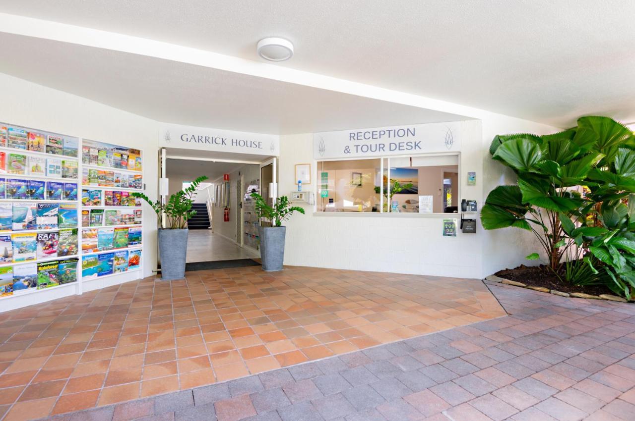Garrick House Aparthotel Port Douglas Exterior photo