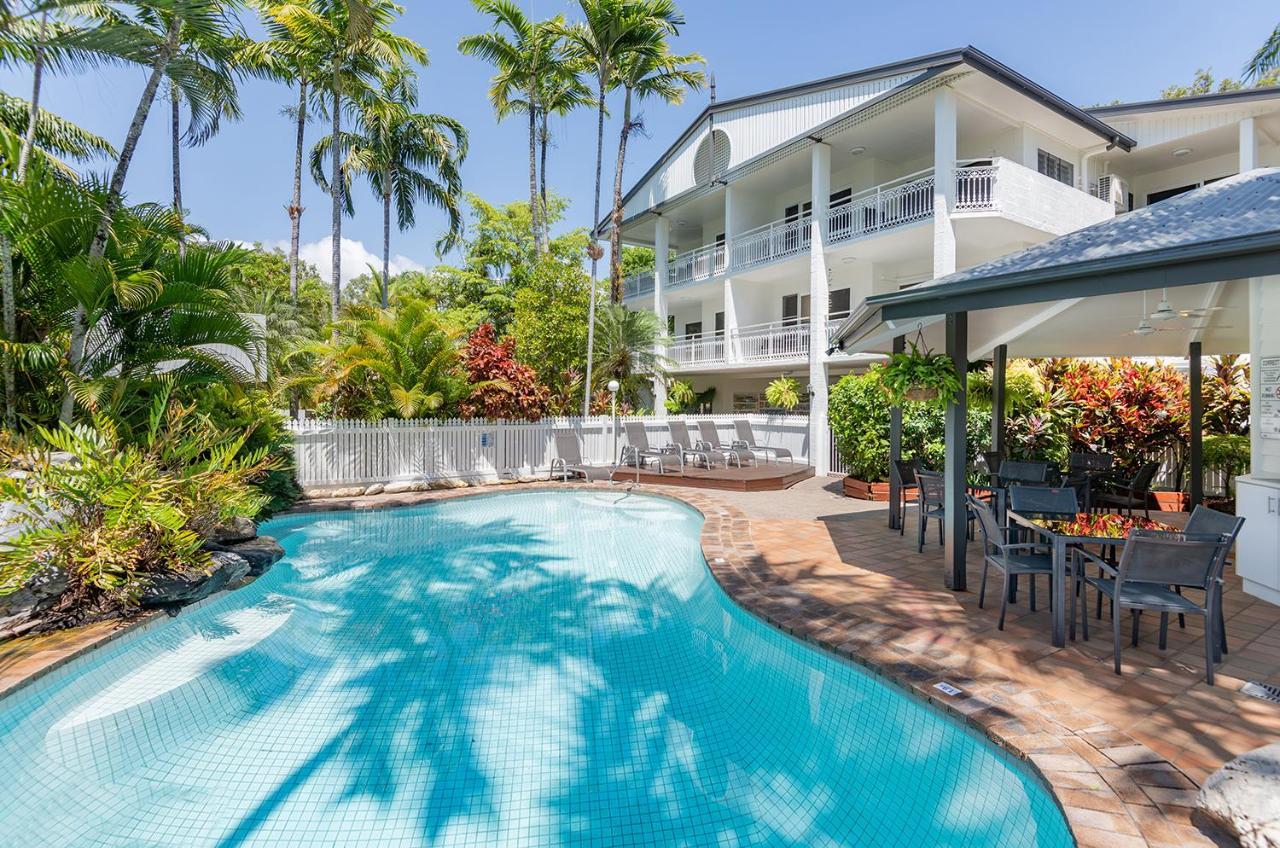 Garrick House Aparthotel Port Douglas Exterior photo