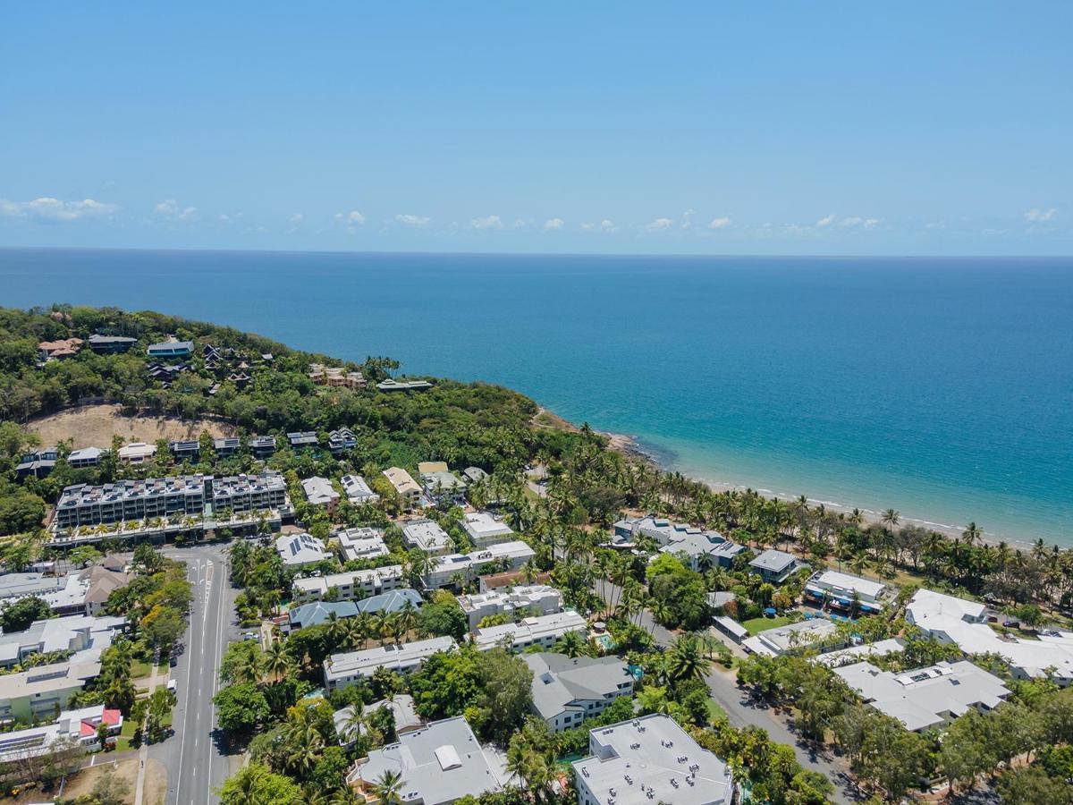 Garrick House Aparthotel Port Douglas Exterior photo