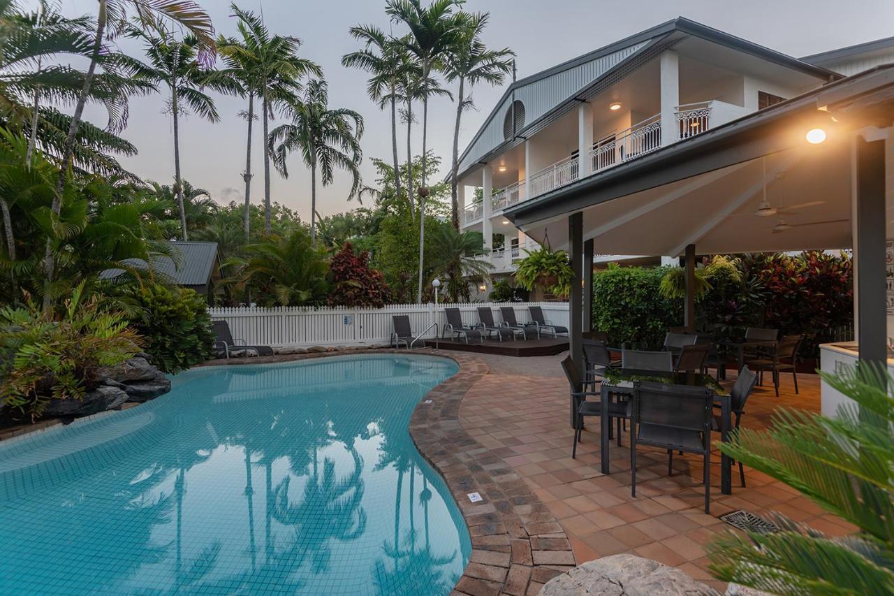 Garrick House Aparthotel Port Douglas Exterior photo