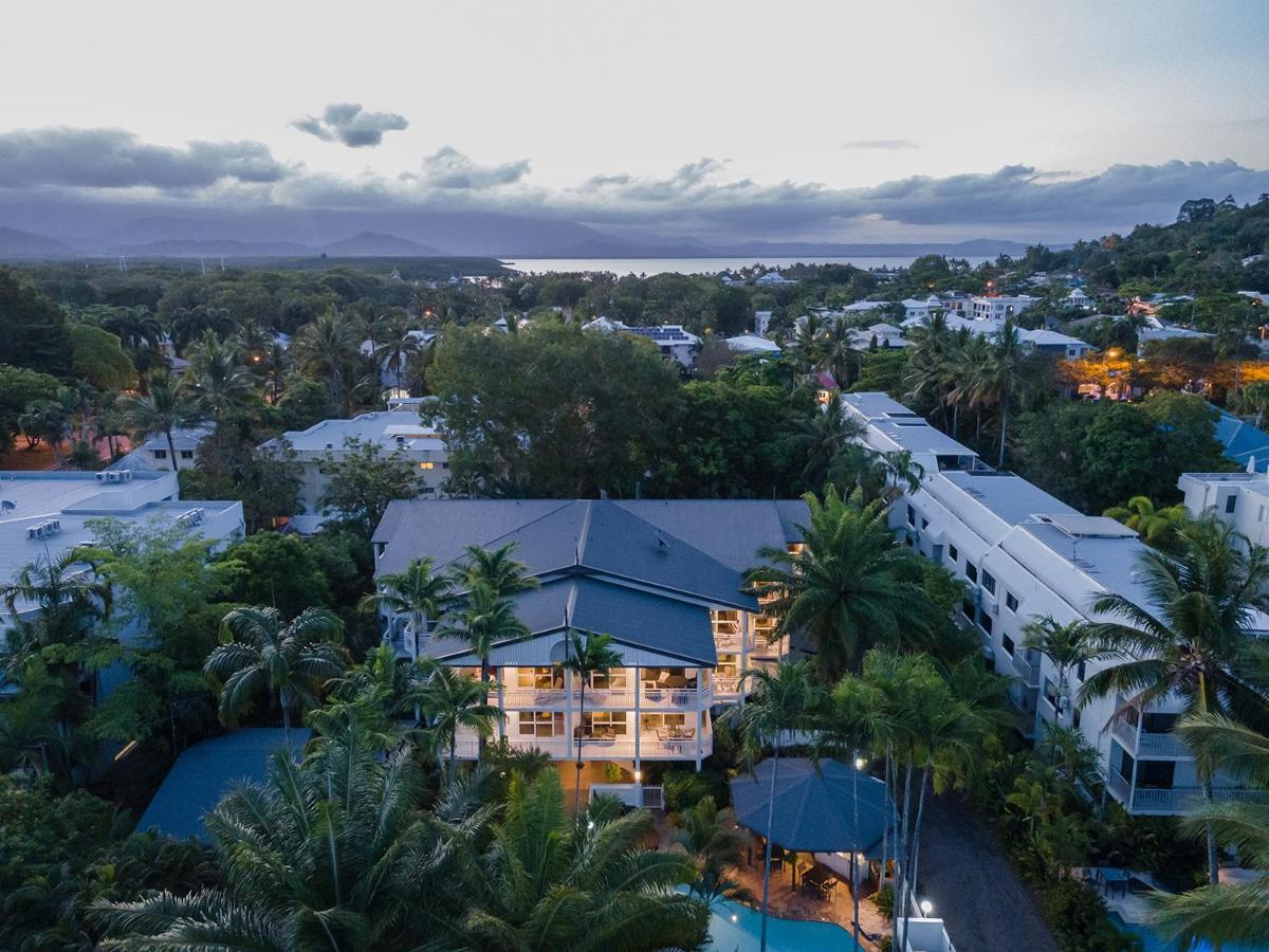 Garrick House Aparthotel Port Douglas Exterior photo