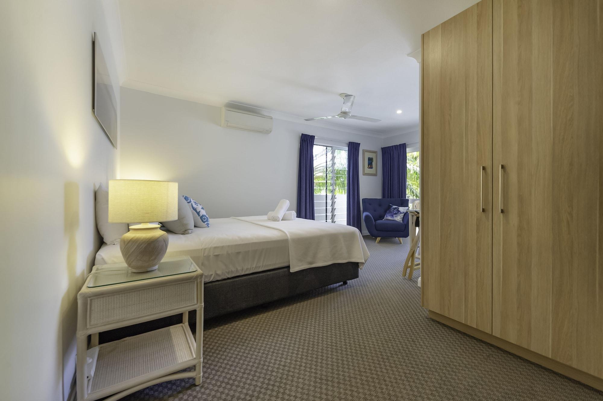 Garrick House Aparthotel Port Douglas Exterior photo