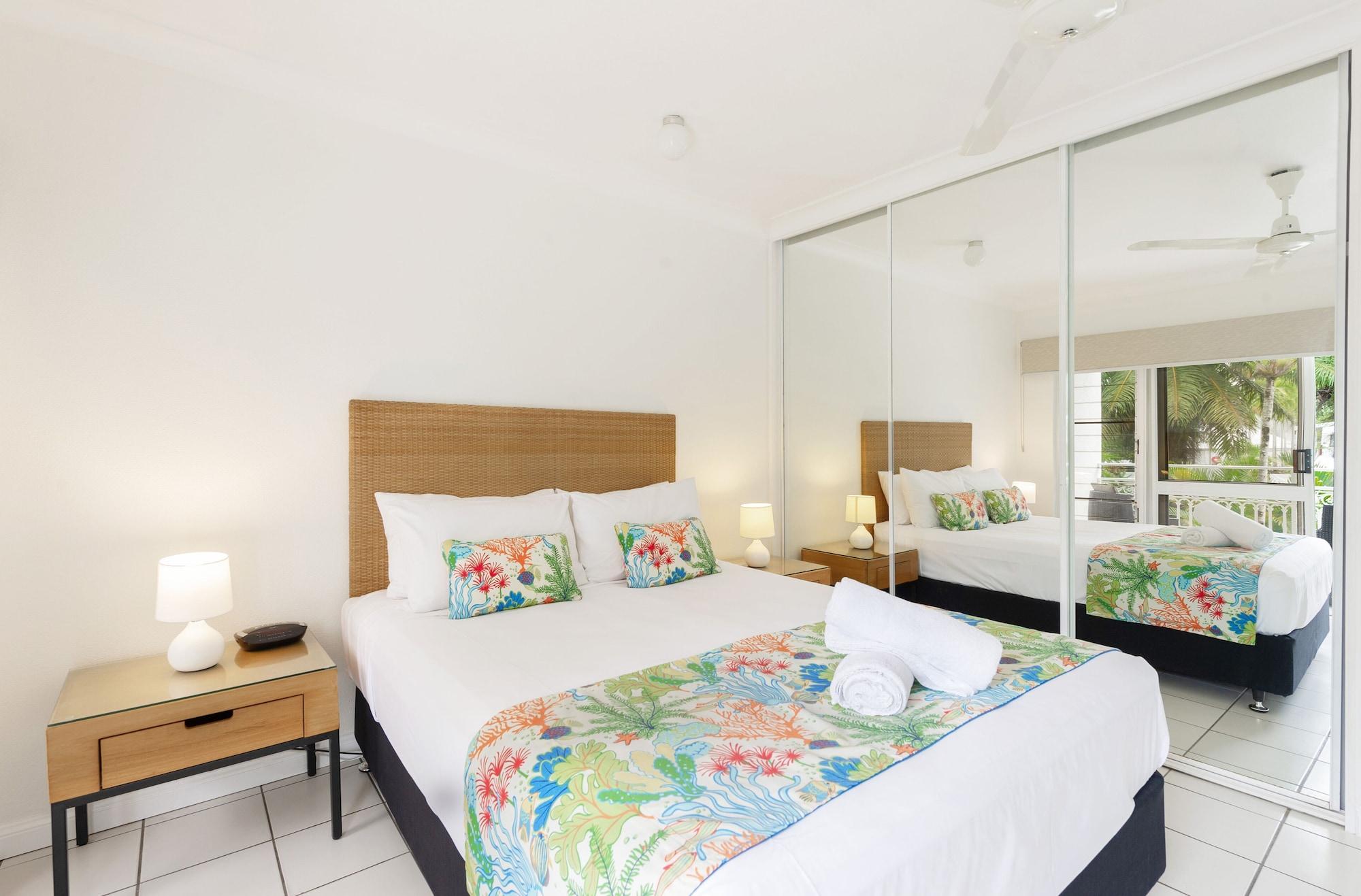 Garrick House Aparthotel Port Douglas Exterior photo