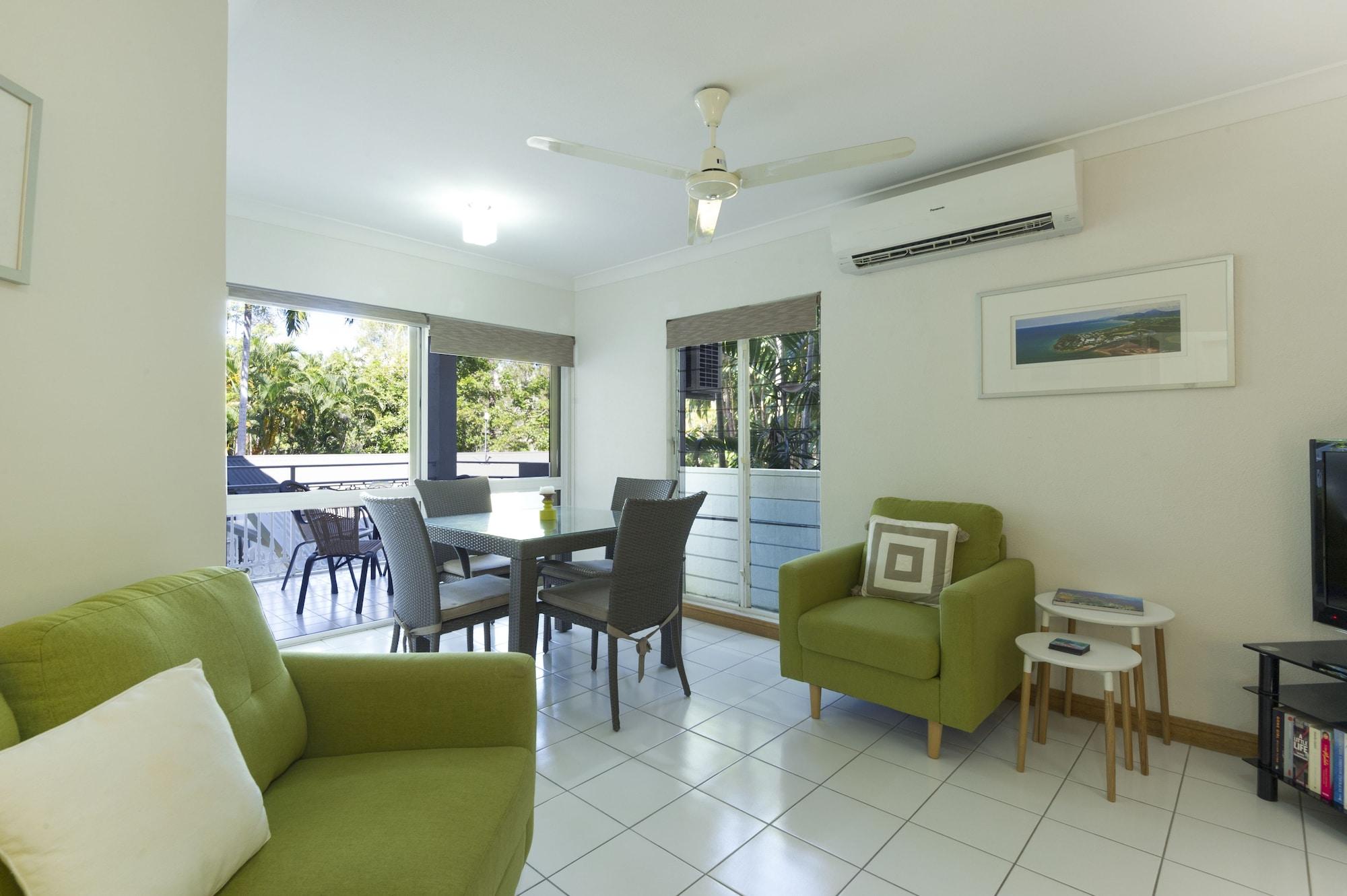 Garrick House Aparthotel Port Douglas Exterior photo