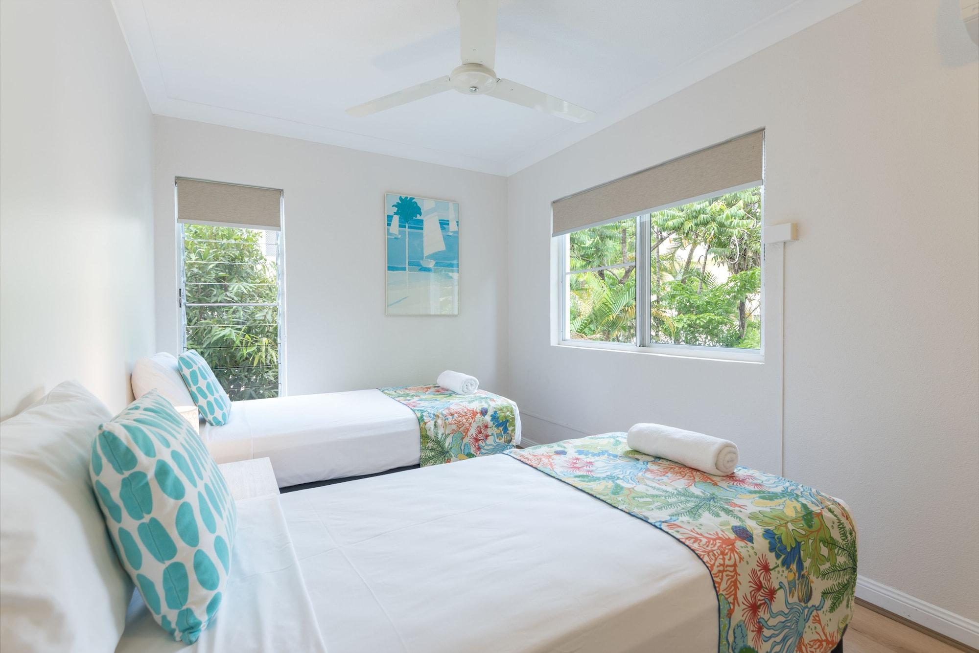 Garrick House Aparthotel Port Douglas Exterior photo