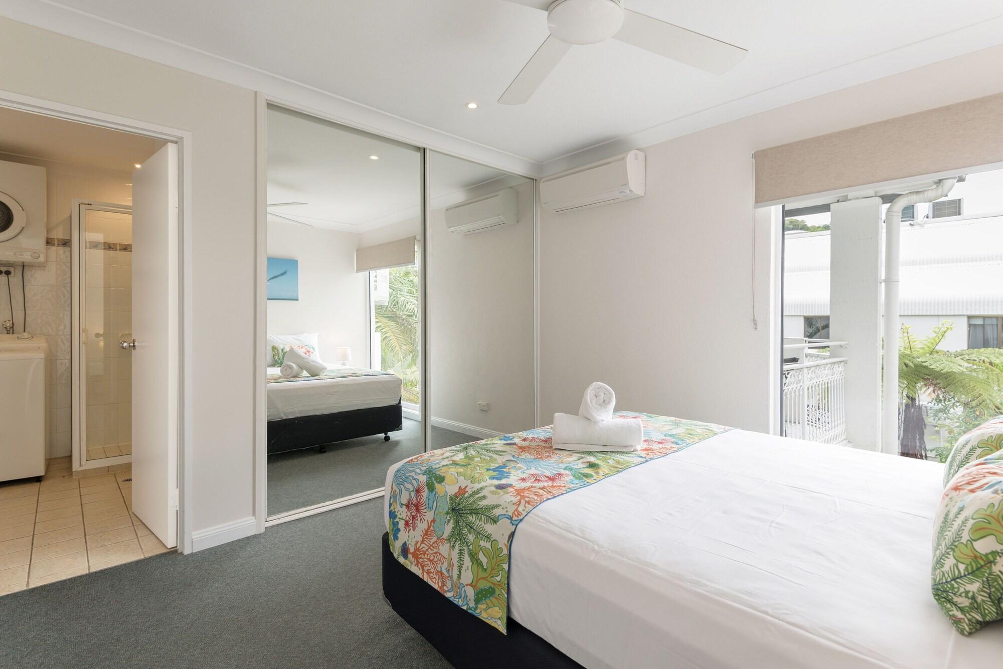 Garrick House Aparthotel Port Douglas Exterior photo